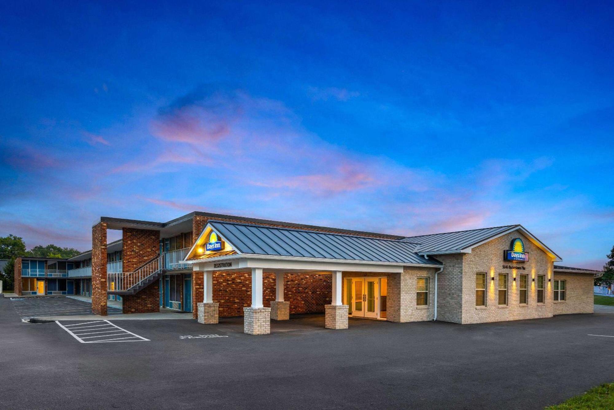 Days Inn Of Frederick By Wyndham Экстерьер фото